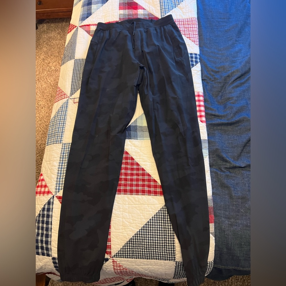 Lululemon surge joggers tall